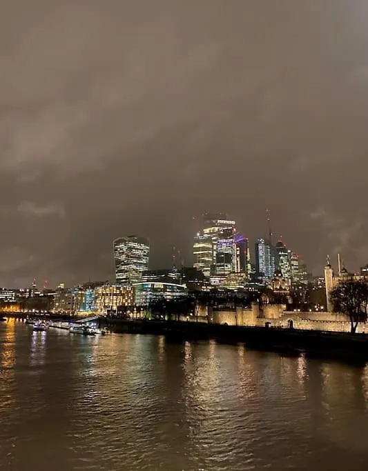 Top Floor 1Bed Appartement With Balcony, City View London United Kingdom