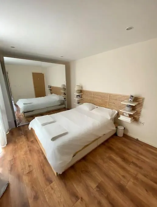 Apartment Top Floor 1Bed Appartement With Balcony, City View London United Kingdom
