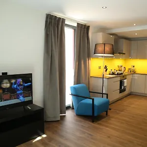 Twyne House Apartment
